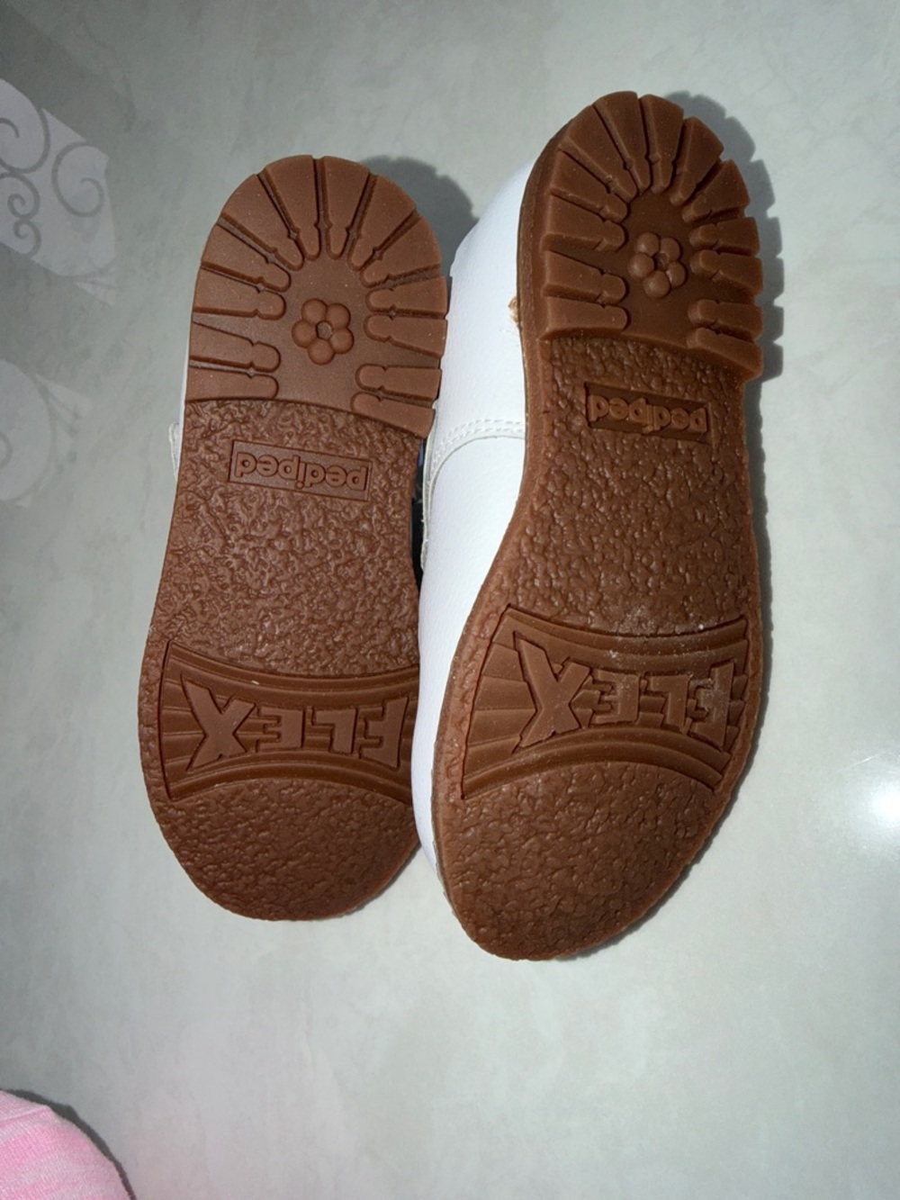 Pediped White Dress Shoes for Kids - size US 9 - 9.5, EU 26 - Picture 6 of 14